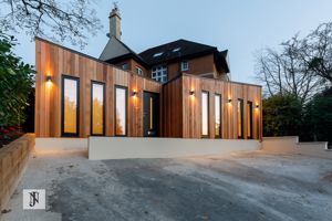 Photo 21- click for photo gallery